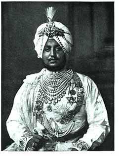 Kashmir sapphire, gems, ruby, sapphire, India, gemology, corundum