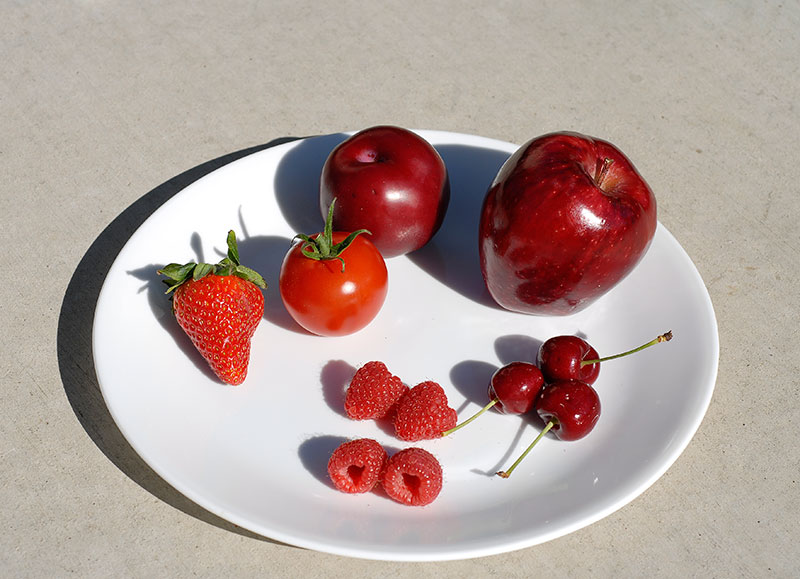 Lotus Gemology: Does the often-superior red sensitivity of women's color vision result from a need to distinguish edible from poisonous fruit? And should wholesale ruby dealers now be considering hiring more women?