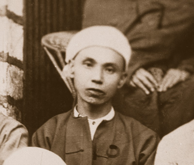 Left: U Tun, one of the most prominent sapphire dealers in Mogok in colonial times