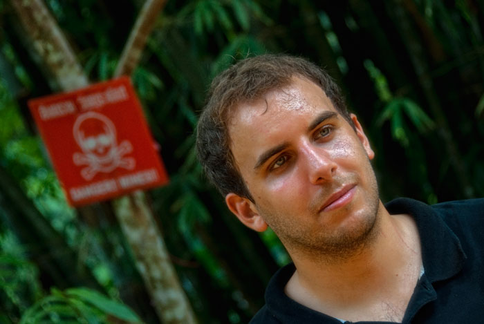 Philippe Ressigeac near the Thai-Cambodian border at Ban Mamuang in Thailand's Trat province Philippe Ressigeac near the Thai-Cambodian border at Ban Mamuang in Thailand's Trat province. Land mines lie on both sides of the road, remnants from the days of the Vietnamese-Khmer Rouge war.