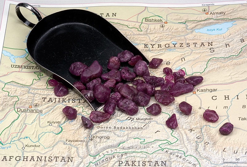 Rough ruby reputed to be from Tajikistan. It was this material which set the authors off on their quest for the source. Photo © Wimon Manorotkul/Pala International